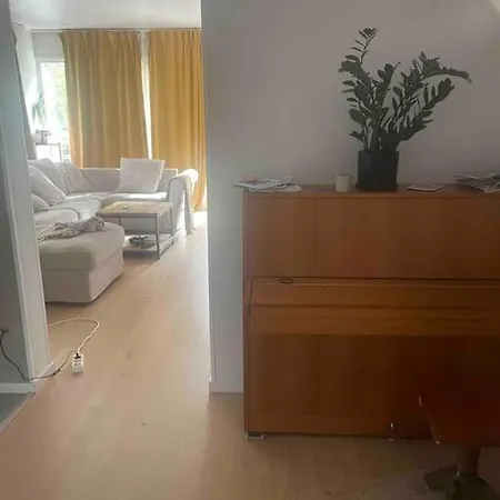 ヴィラ Beautiful House In Peaceful Area ヴァンター