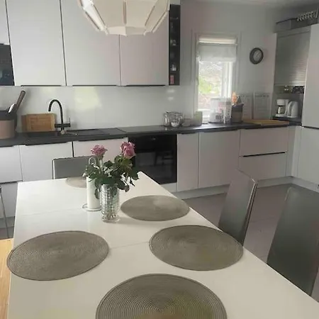 Villa Beautiful House In Peaceful Area *