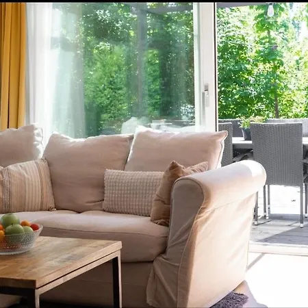 Beautiful House In Peaceful Area *
