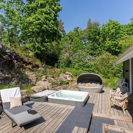 Beautiful House In Peaceful Area